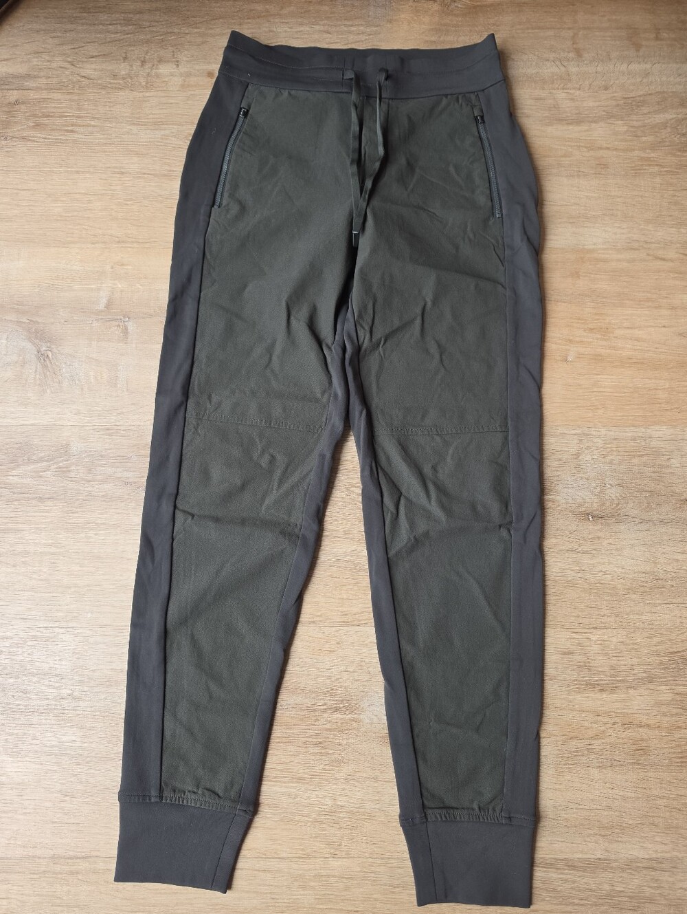 Athleta Headlands Hybrid Trek Jogger Sz 2